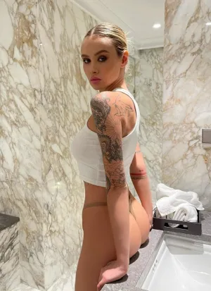 проститутка Юля, 25, Артём